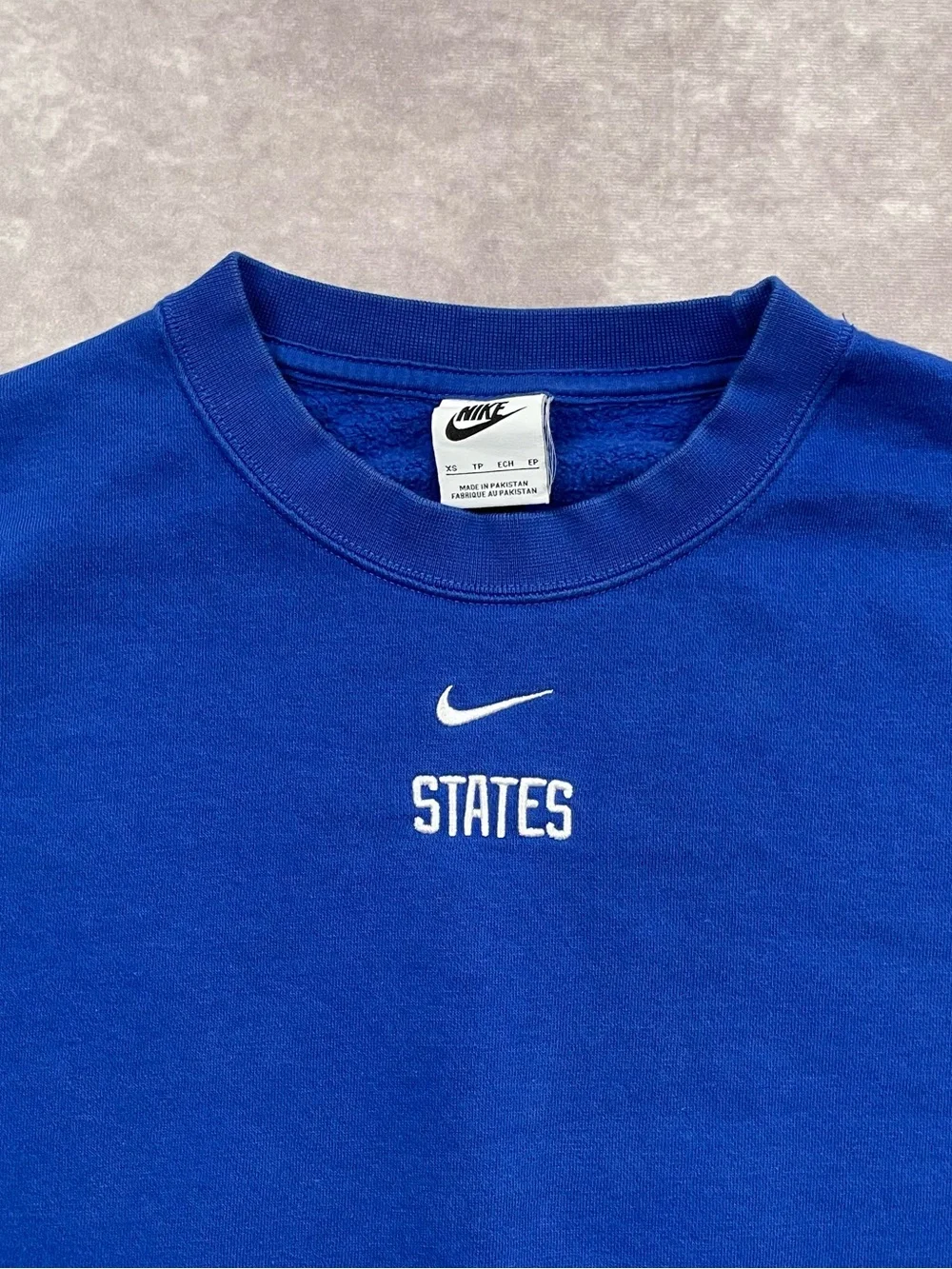 Nike US Womens National Team Crew Neck Sweater Size XS Blue Center Swoosh